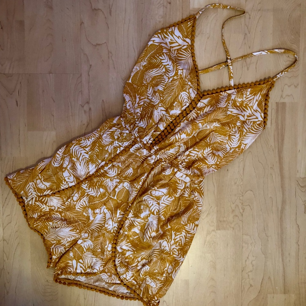 NWT yellow romper XS